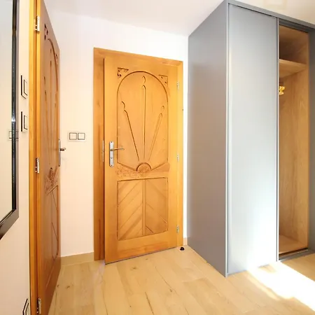 Apartment Mountain Dream