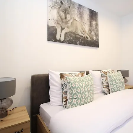 Apartment Mountain Dream